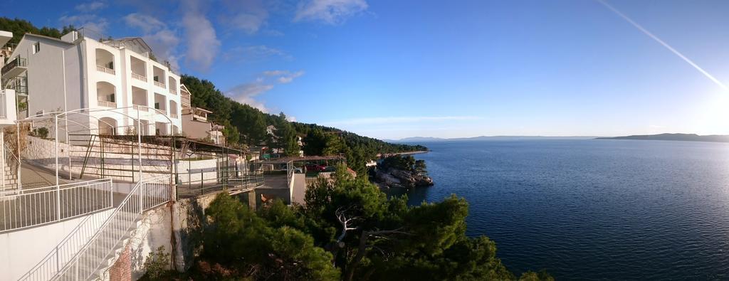 Villa Visnja Brela Exteriör bild