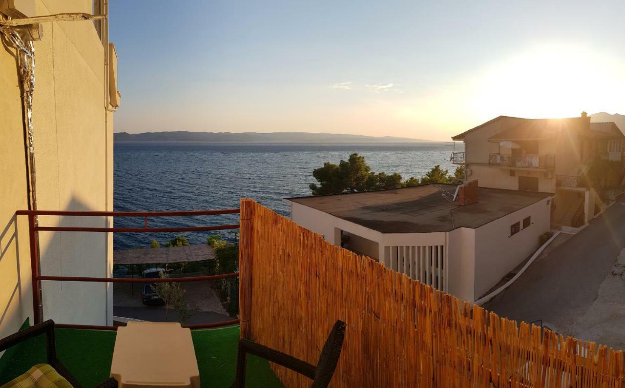 Villa Visnja Brela Exteriör bild